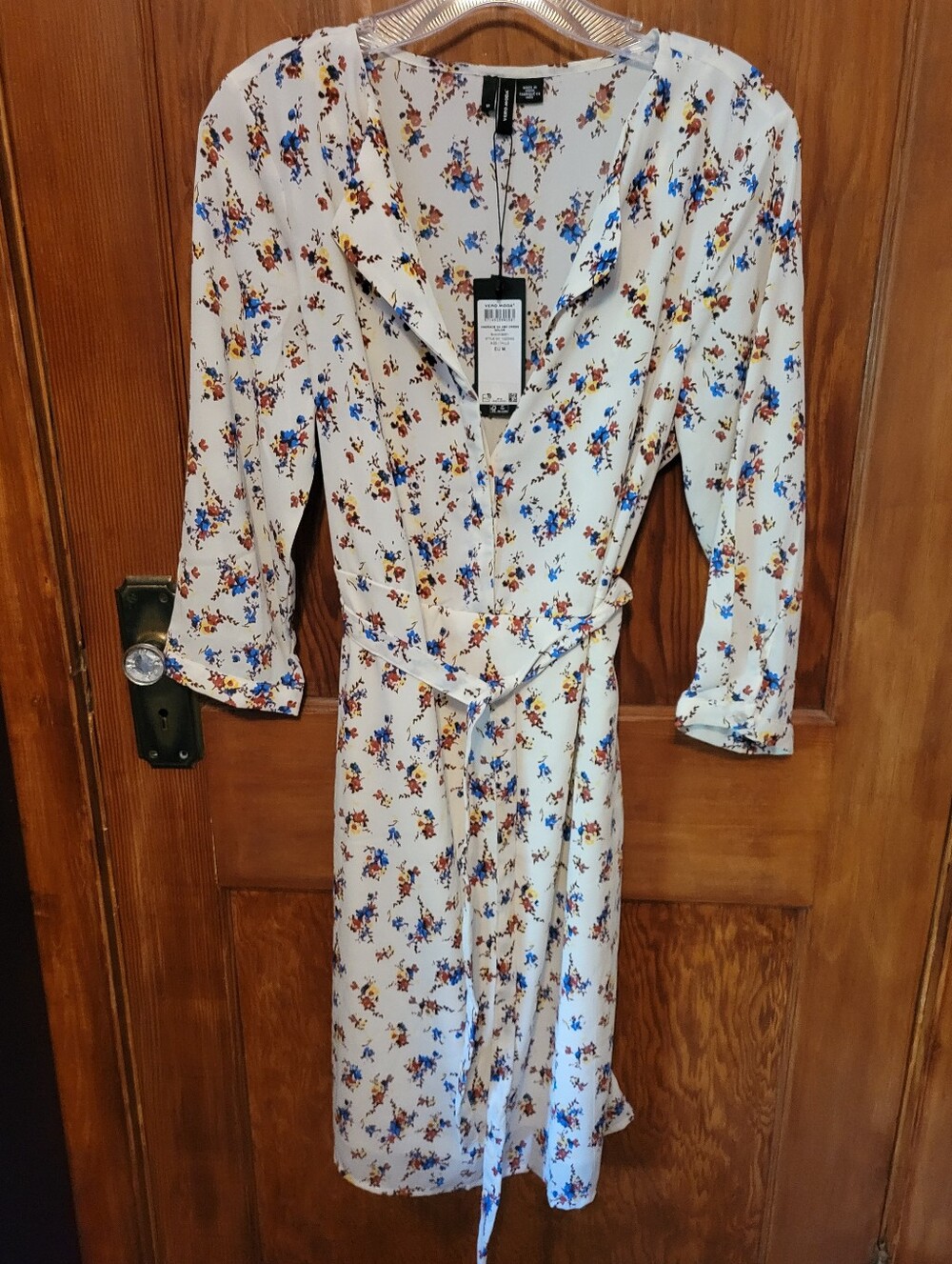 NWT sz M VERO MODA Floral Boho Dress in Cream with Blue & Brown